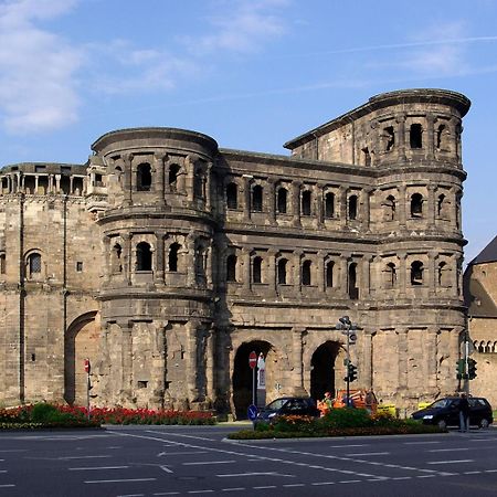 Blick Auf Den Weinberg - Apartment Mit Balkon Trier Exterior foto